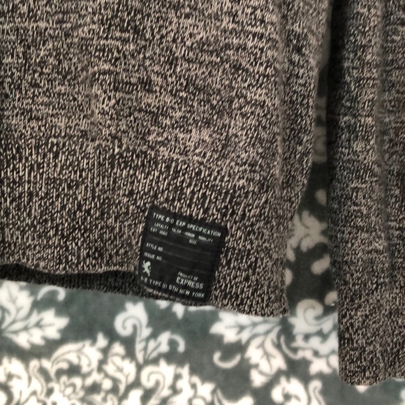 Express V-Neck Marled 100% Cotton Sweater - Picture 4 of 9